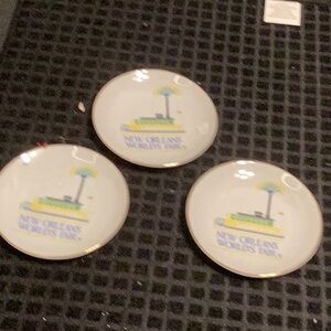 New Orleans Souvenir Plates vintage 1984 world fair